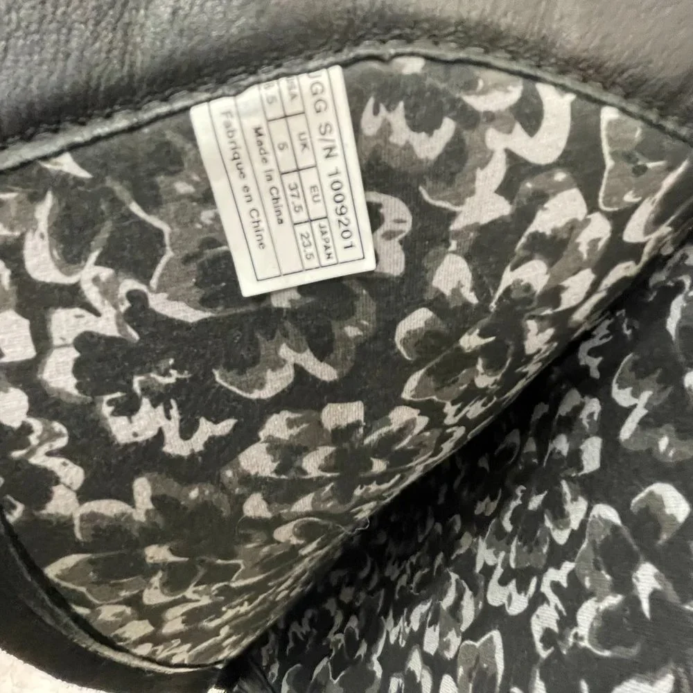 UGG {6.5} Boots Seldon Tall Black Leather Riding Boot Rear Zipper - Picture 5 of 7